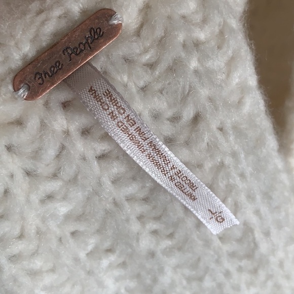 Free People Blue Bell Oversized Scoop Neck Sweater Size Large - NWOT - Picture 8 of 11